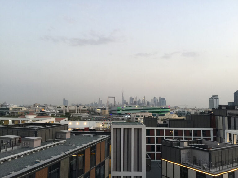 Dubai’de Gayrimenkul Yatırımı: Satılık Evler ve Daireler