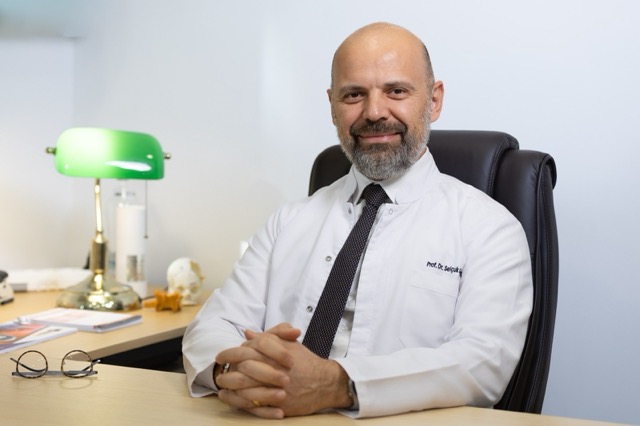 11 Nisan Dünya Parkinson Günü: PARKİNSON HASTASI VE YAKINLARINA 5 ÖNERİ